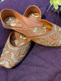 Tan & Gold Embroidered Punjabi Jutti – Handcrafted Ethnic Footwear with Zari Floral Detailing for Weddings & Festive Wear